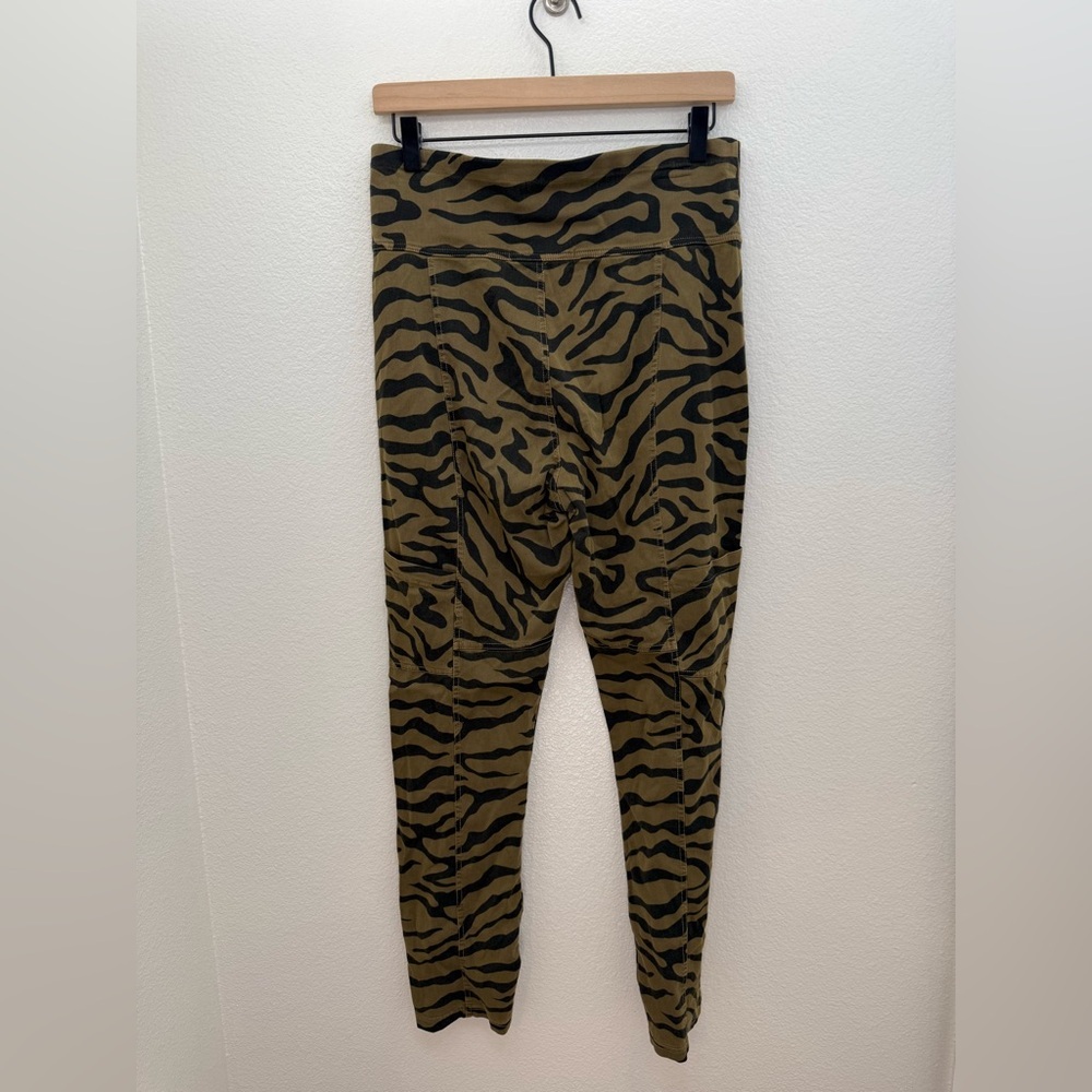 Wearables by XCVI Zebra Print Pants Small - Picture 2 of 8
